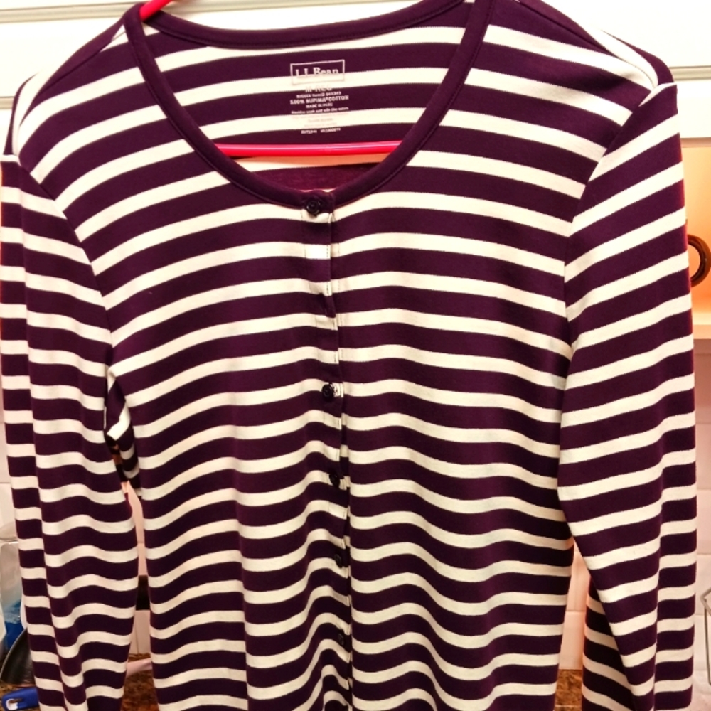 L.L. Bean Top. Size M. 100% Supima Cotton